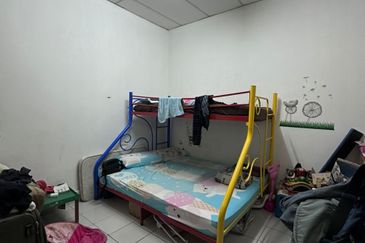 Taman Suria Shop Apartment
