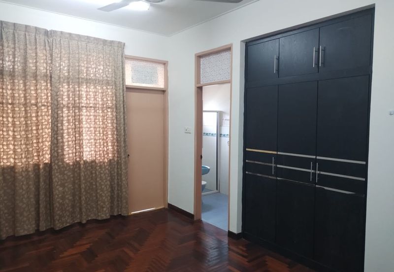 Taman Amansutra | 999yrs | 2-Storey Townhouse | Kolombong 