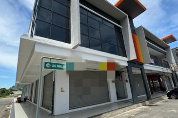 Parklane City Benoni | Corner 2 Storey Shoplot | Papar