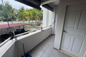 Puri Fantasi @ Likas | Corner Unit | Level 1 | Partially Furnished | Kota Kinabalu