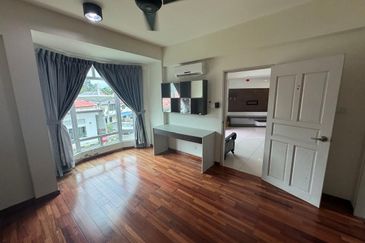Puri Fantasi @ Likas | Corner Unit | Level 1 | Partially Furnished | Kota Kinabalu