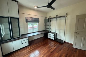 Puri Fantasi @ Likas | Corner Unit | Level 1 | Partially Furnished | Kota Kinabalu