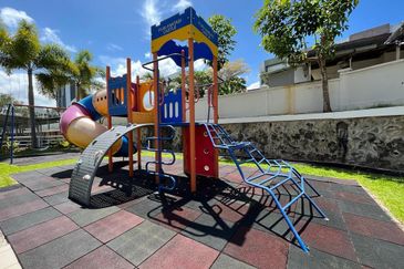 Puri Fantasi @ Likas | Corner Unit | Level 1 | Partially Furnished | Kota Kinabalu