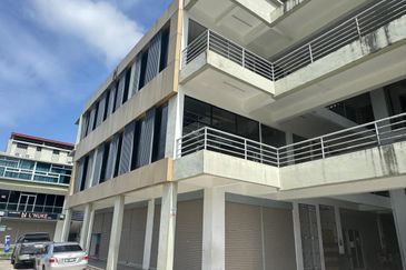 Suria Inanam Commercial Shoplot | Corner Lot for 1st & 2nd Floor | Jalan Tuaran By Pass