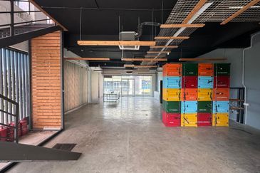 Suria Inanam Commercial Shoplot | Corner Lot for 1st & 2nd Floor | Jalan Tuaran By Pass