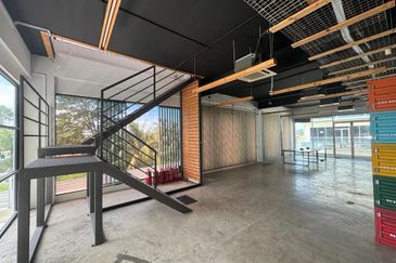 Suria Inanam Commercial Shoplot | Corner Lot for 1st & 2nd Floor | Jalan Tuaran By Pass