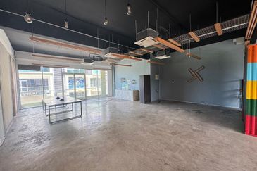 Suria Inanam Commercial Shoplot | Corner Lot for 1st & 2nd Floor | Jalan Tuaran By Pass