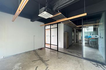 Suria Inanam Commercial Shoplot | Corner Lot for 1st & 2nd Floor | Jalan Tuaran By Pass