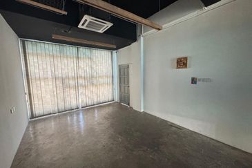 Suria Inanam Commercial Shoplot | Corner Lot for 1st & 2nd Floor | Jalan Tuaran By Pass