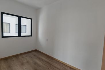 Forest Hills Residences Condo | High Floor | New Bare Unit | 986sqft | Bundusan,Sabah