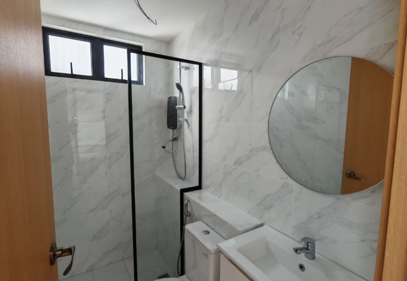 Forest Hills Residences Condo | High Floor | New Bare Unit | 986sqft | Bundusan,Sabah