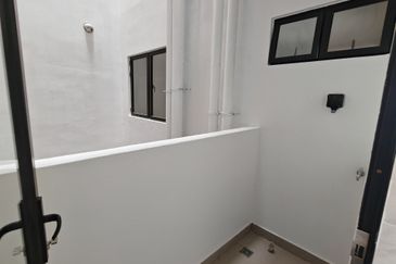 Forest Hills Residences Condo | High Floor | New Bare Unit | 838sqft | Bundusan,Sabah