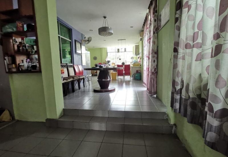 Taman Millenium Kingfisher