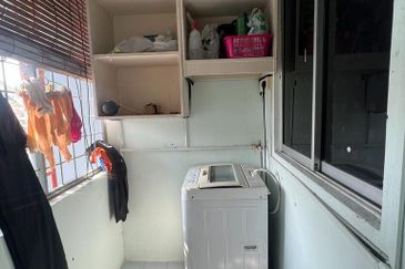 Regency Park Apartment