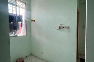 Regency Park Apartment