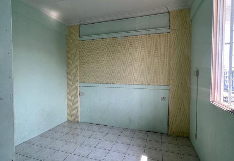 Regency Park Apartment