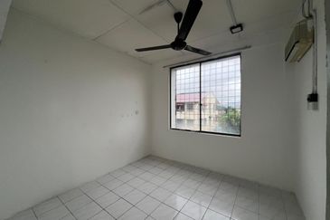 Selesa Court Apartment