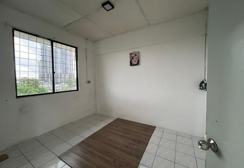 Selesa Court Apartment