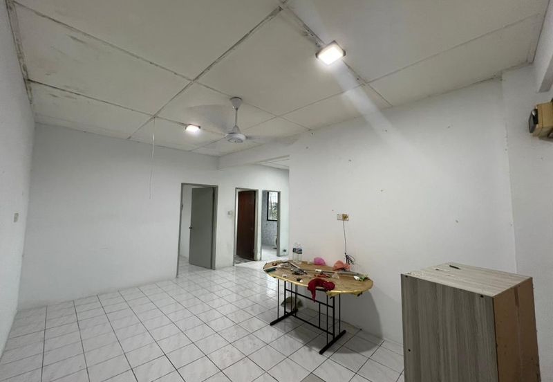 Selesa Court Apartment