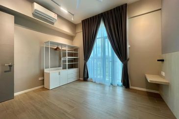 Bay Suites | OC Obtained | Level 10 | 1R+1BR | Facing Likas BayView | Likas Kota Kinabalu