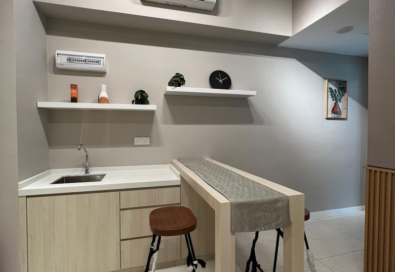 Bay Suites | OC Obtained | Level 10 | 1R+1BR | Facing Likas BayView | Likas Kota Kinabalu