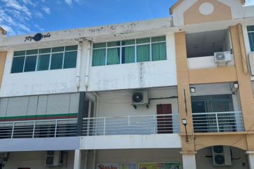 Plaza Grand Millenium | 3-Storey Intermediate Shoplots | Tenanted | Penampang