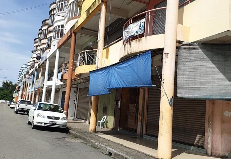 3-Storey Intermediate Shoplot | Donggongon, Penampang 