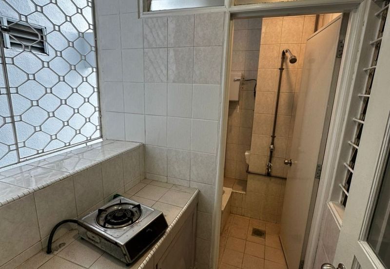 COLONNADE CONDOMINIUM