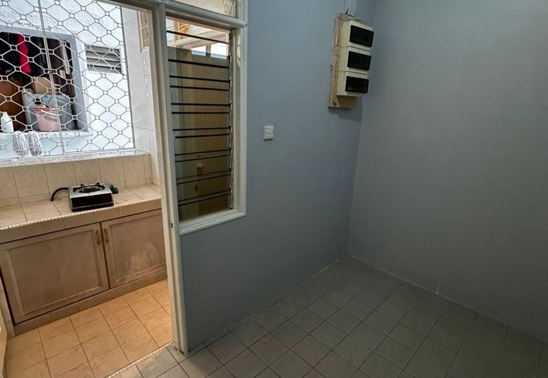 COLONNADE CONDOMINIUM