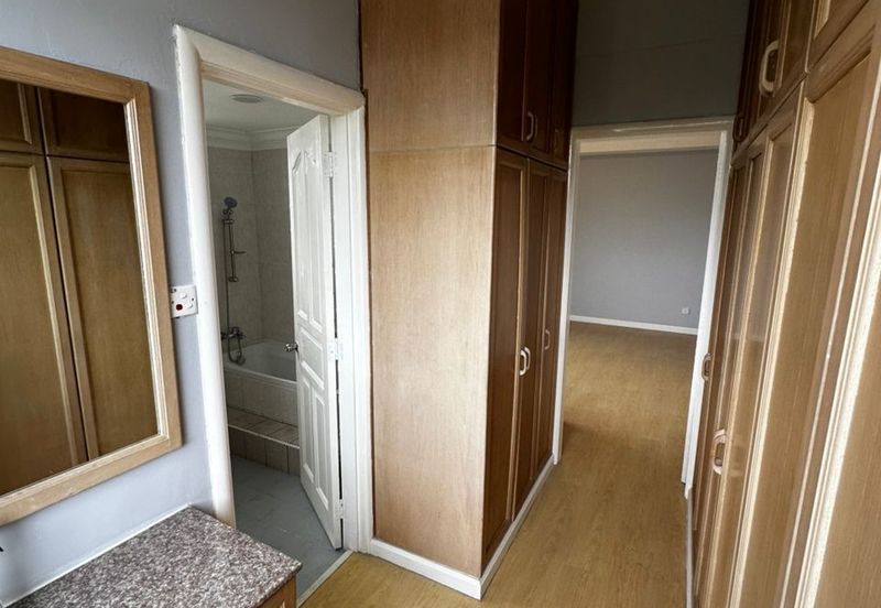 COLONNADE CONDOMINIUM