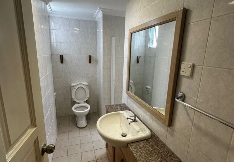 COLONNADE CONDOMINIUM