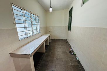 TAMAN UJANA SERI ANGGERIK