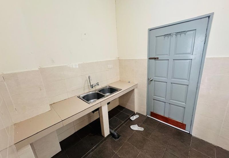 TAMAN UJANA SERI ANGGERIK