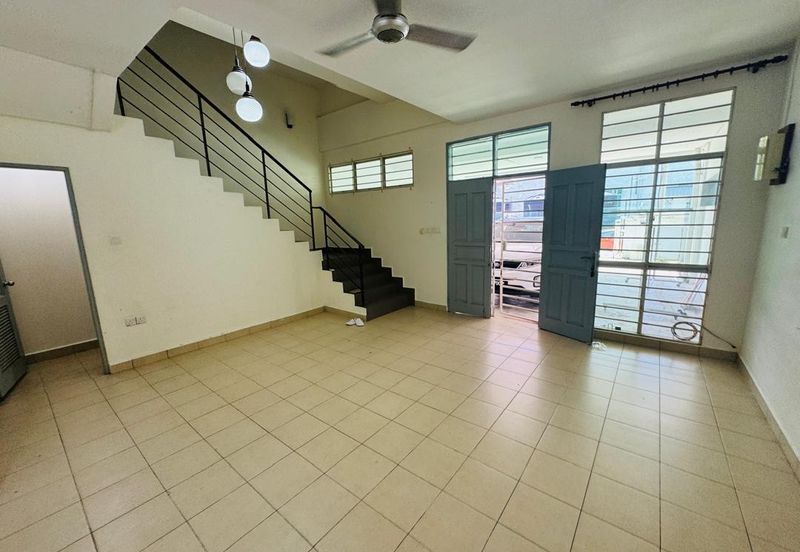 TAMAN UJANA SERI ANGGERIK