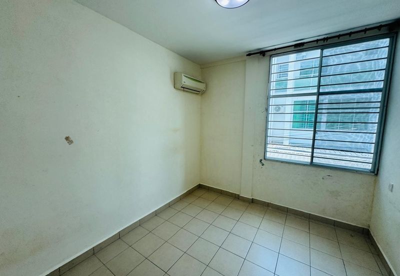 TAMAN UJANA SERI ANGGERIK