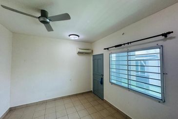 TAMAN UJANA SERI ANGGERIK