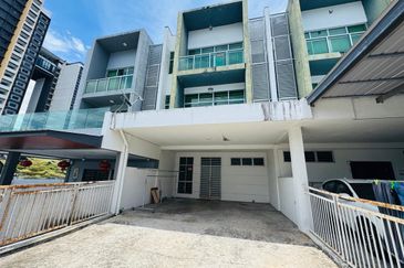 TAMAN UJANA SERI ANGGERIK