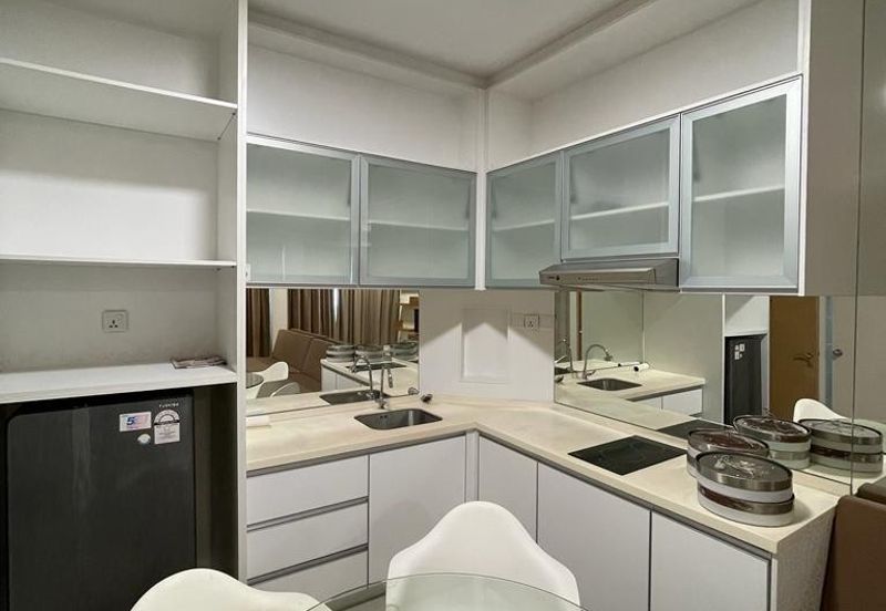 THE PEAK CONDOMINIUM