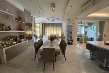 3-Storey Buildings with Lift | Kampung Likas Mansion | Luxurious & Spacious Design | Sale