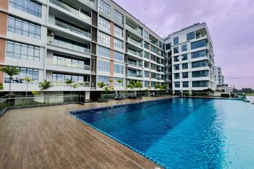 PELAGOS DESIGNER SUITES @ WATERFRONT