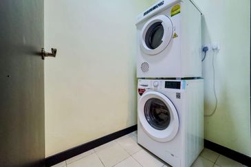 PELAGOS DESIGNER SUITES @ WATERFRONT