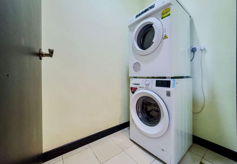 PELAGOS DESIGNER SUITES @ WATERFRONT