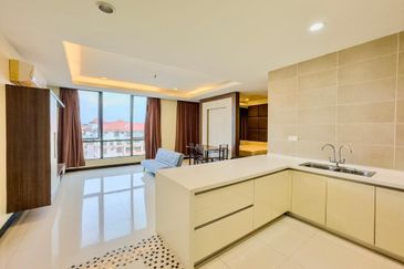 PELAGOS DESIGNER SUITES @ WATERFRONT