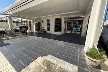 Hing Park @ Nosoob, Penampang |  2-Storey Semi-Detached House | End Lot | Renovated | (Beside Skyvue)