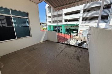 Hing Park @ Nosoob, Penampang |  2-Storey Semi-Detached House | End Lot | Renovated | (Beside Skyvue)