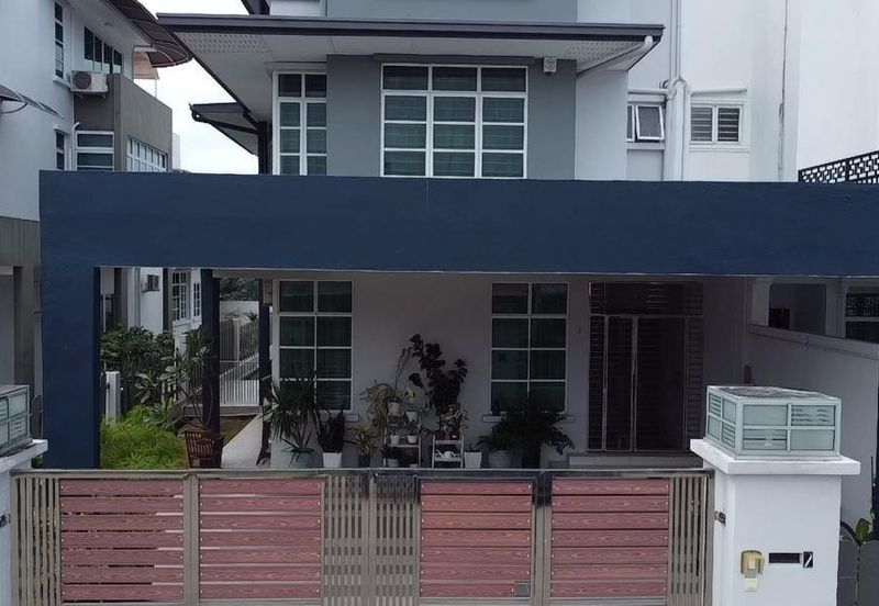 Taman Kobusak Indah | 3-Storey Semi Detached House | Partially Furnished | Non-Bumi | For Sale 