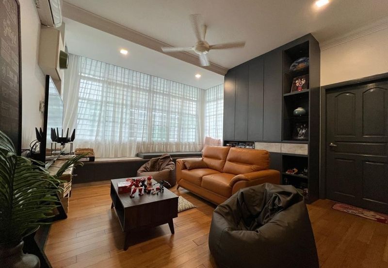 Taman Kobusak Indah | 3-Storey Semi Detached House | Partially Furnished | Non-Bumi | For Sale 