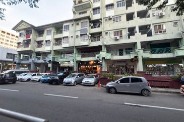 Api-Api Centre | Ground Floor Shoplot | Facing Marina Court | KK CBD