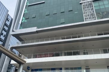 Sutera Avenue | Facing Mainroad | Block A | Corner Lot | Level 5 | Strategic location | Kota Kinabalu