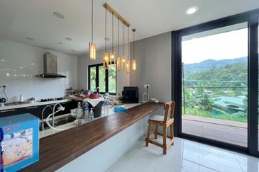 Kiansom Country Height